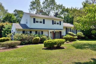 41 Maria Dr, Hillsdale, NJ 07642-1345