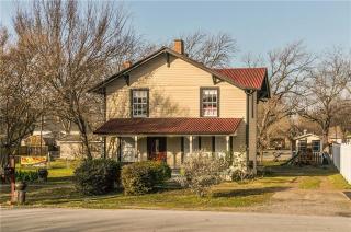 111 6th St, Midlothian TX  76065-3206 exterior