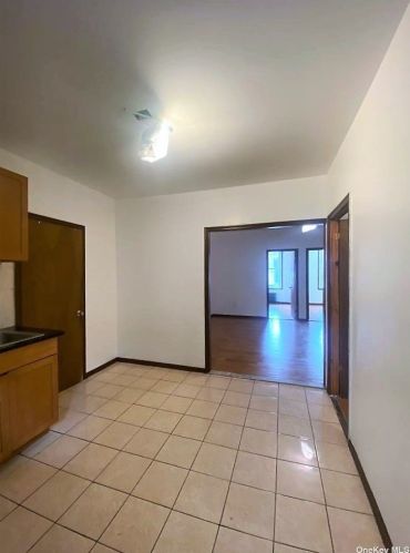 20-03 Steinway St, Long Island City NY  11105-1011 exterior