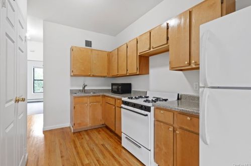 156 119th St, New York NY  10026-1354 exterior