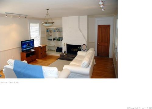 252 Water St, Stonington CT  06378-2931 exterior