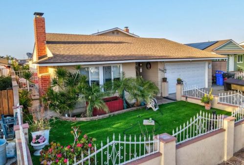 3982 Arey Dr, San Diego, CA 92154-2501
