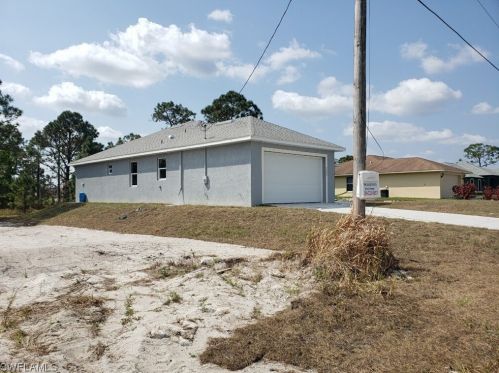 3003 19th St, Lehigh Acres, FL 33976-3620