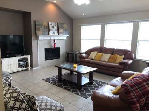 1612 Rolling Brook Dr, Allen TX  75002-0902 exterior