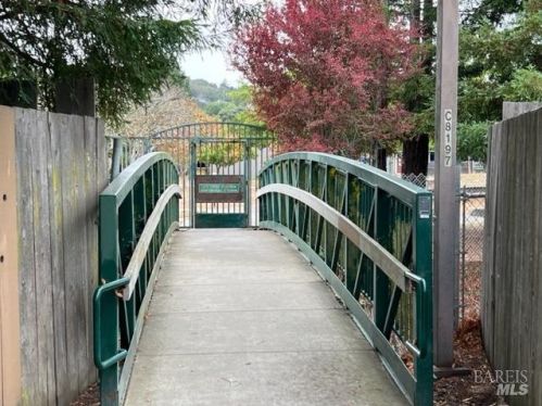 2612 Tamarisk Ct, Santa Rosa CA  95405-8413 exterior