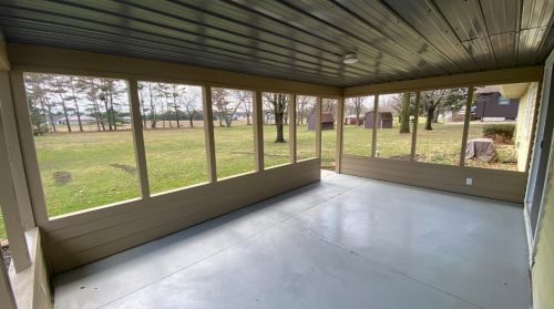 96 Division Rd, Valpo IN  46383-8014 exterior