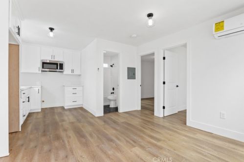 2519 Monroe St, Long Beach CA  90810-1361 exterior