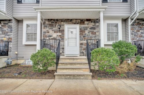 8 Rivka Ln, Lakewood, NJ 08701-4329