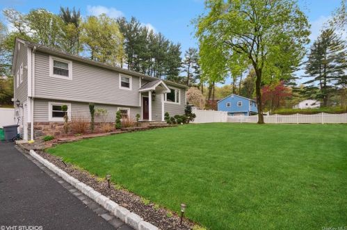 559 Kings Hwy, Valley Cottage, NY 10989-1232