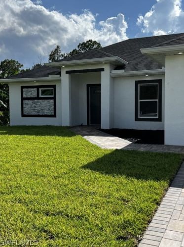1013 Atherton Ave, Lehigh Acres, FL 33971-8519