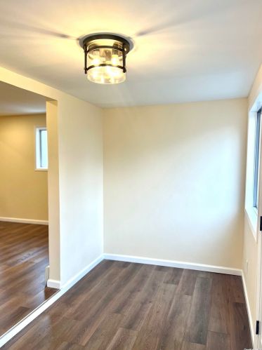 41 Bedford St, Wheatley Heights NY  11798-3903 exterior