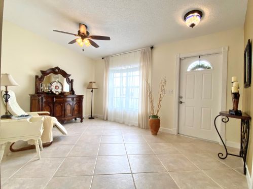 6231 Mullin St, Jupiter, FL 33458-6639