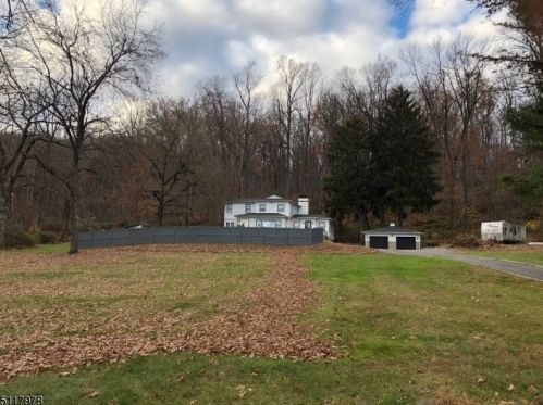 53 Dreahook Rd, White House Station, NJ 08889-3325