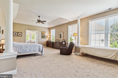 8373 Pedigrue Ct, Gainesville VA  20155-3240 exterior