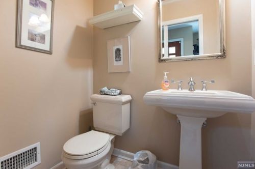 98 Birch St, Closter NJ  07624-1745 exterior