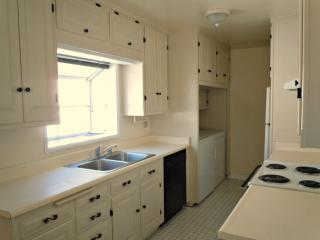 1800 8th St, Manhattan Beach CA  90266-6323 exterior