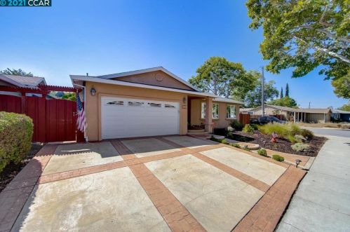 3892 Larkspur Dr, Concord, CA 94519-1154