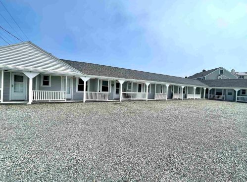 522 Ocean Blvd, Hampton, NH 03842-3611