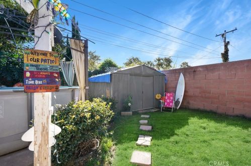 2124 Ash Ave, Fullerton CA  92833-3211 exterior