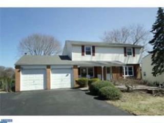 726 Lynwood Dr, Langhorne, PA 19053-1912