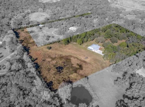 8313 Lightfoot Dr, Nokomis FL  34275-3211 exterior