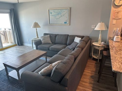 1804 Gulf Bch Dr, Saint George Island FL  32328-2827 exterior