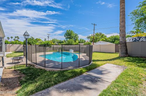 7819 17th Ave, Phoenix AZ  85021-7011 exterior