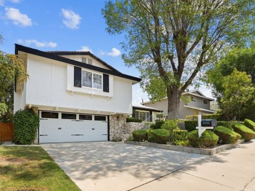 26236 Whispering Leaves Dr, Santa Clarita, CA 91321-2241