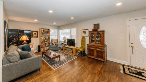 7007 41st St, Milwaukee WI  53209-2232 exterior