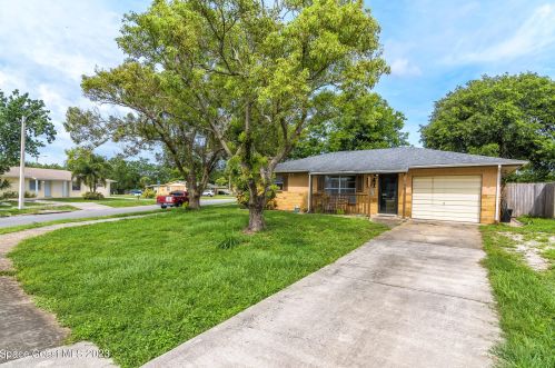 746 Venus Dr, Cocoa, FL 32926-5337
