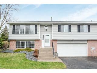 1943 Bielenberg Dr, Saint Paul, MN 55125-1524