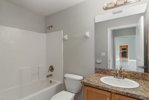 2008 27 Ter, Cape Coral FL  33904-3256 exterior
