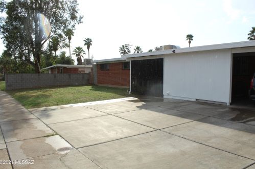 7315 Sylvane Dr, Tucson, AZ 85710-5528