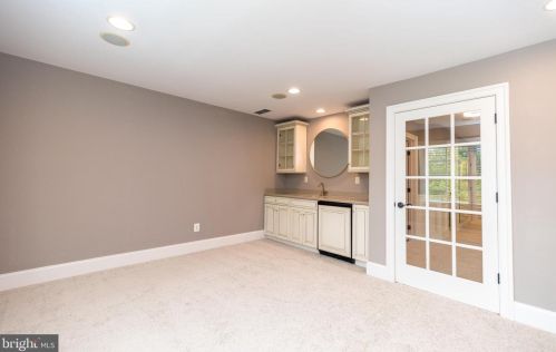 10 Devonshires Ct, Blue Bell PA  19422-2560 exterior
