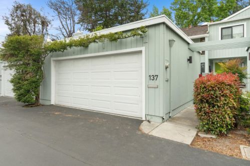 137 Ortega Ave, Mountain View, CA 94040-1439