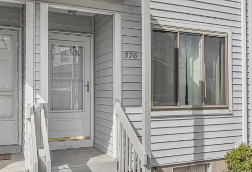 376 Cypress Rd, Hartford, CT 06111-5616