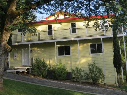 18883 Hummingbird Dr, Lake Wildwood CA  95946-9694 exterior