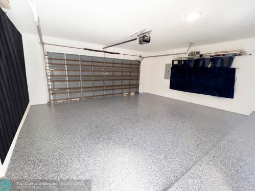 2937 179 Ave, Hollywood FL 33029-1602 exterior