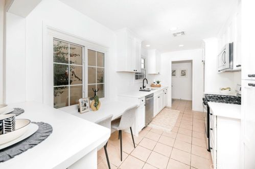 2512 Deerford St, Lakewood CA  90712-3356 exterior