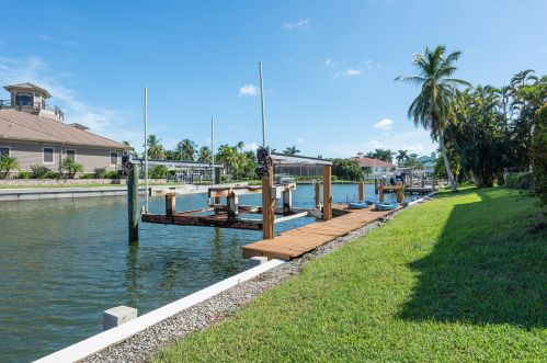 851 Eubanks Ct, Marco Island, FL 34145-6613