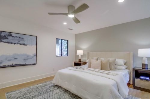 4421 Del Monte Ave, San Diego CA  92107-3607 exterior