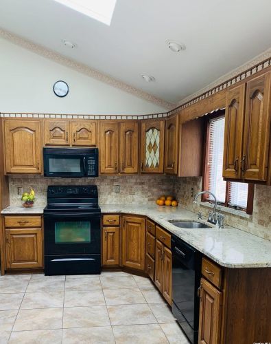 270 Silver St, Babylon NY  11704-3937 exterior