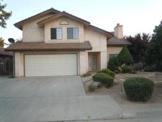 4117 Fedora Ave, Fresno, CA 93722-4660