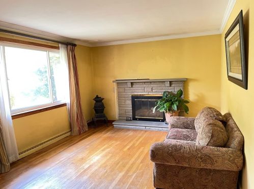 40 Green Oak Dr, Moon Twp, PA 15108-3706