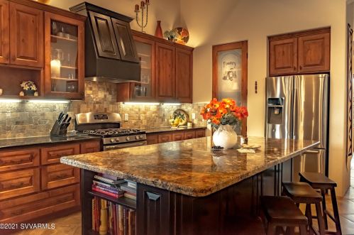 15 Clearwater Cir, Sedona, AZ 86351-6953