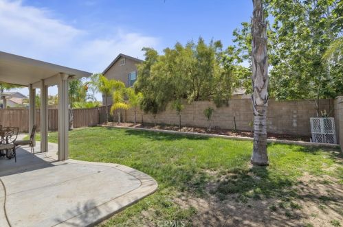 19505 Palomar St, Lake Elsinore CA  92530-6393 exterior
