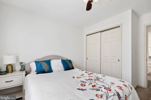2617 Cast Off Loop, Woodbridge VA  22191-1470 exterior