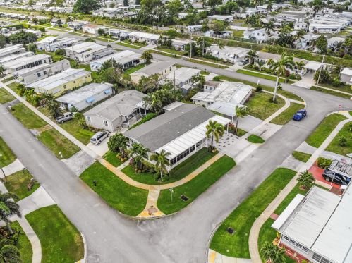 4181 Meadow View Dr, Boynton Beach, FL 33436-2615