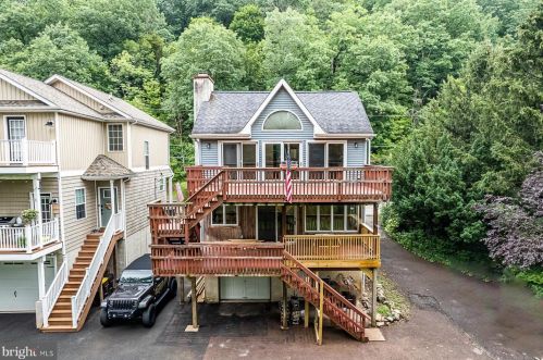 4940 Skippack Pike, Collegeville PA  19473-2049 exterior