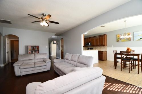 8514 Sports Haven Dr, Humble TX  77346-6000 exterior